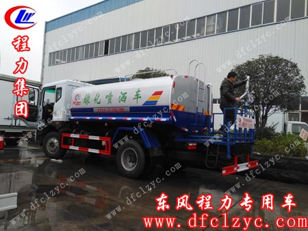 東風(fēng)D9灑水車(chē)