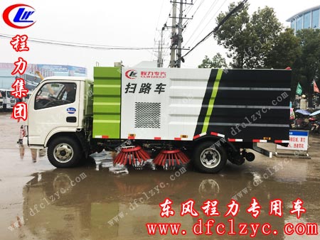 湖北程力東風(fēng)福瑞卡掃路車(chē)