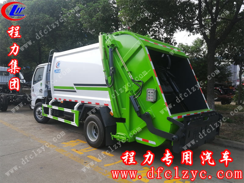 程力集團(tuán)國(guó)六東風(fēng)小多利卡壓縮垃圾車(chē)