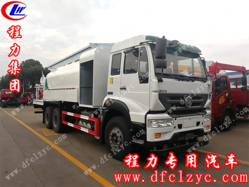 程力集團重汽斯?fàn)柼┒喙δ芤謮m車