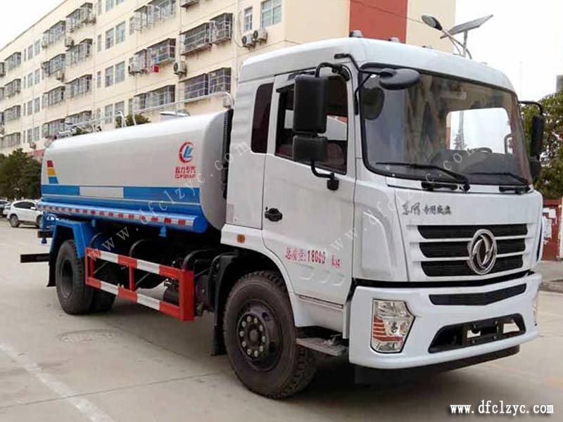 程力集團東風天錦灑水車右前方
