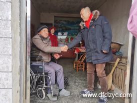 情系扶貧，湖北程力馬旭東馬主管帶領(lǐng)員工春節(jié)慰問送溫暖